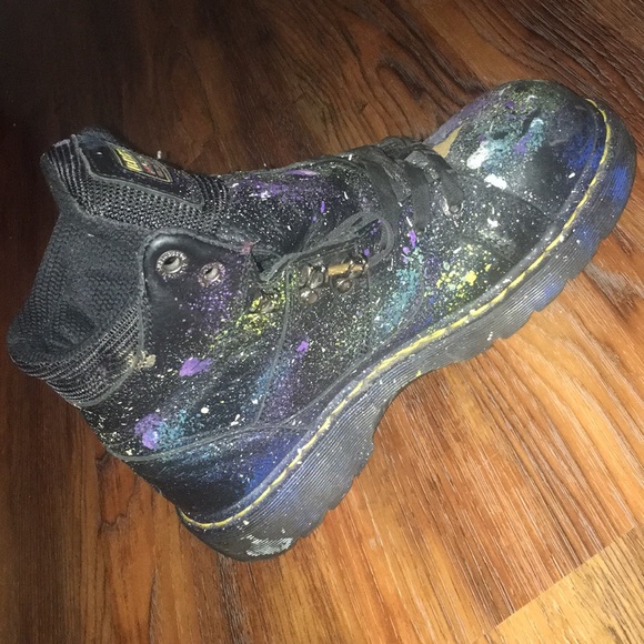 Kustom Galaxy Dr Martens ?  ?
